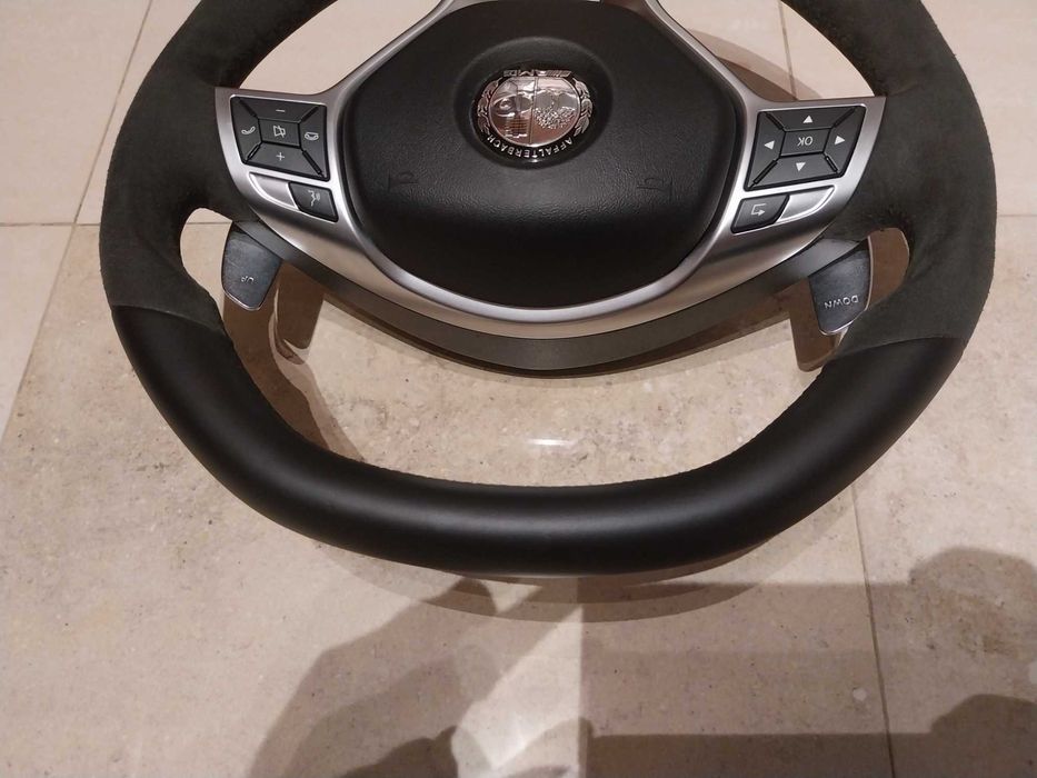 Мерцедес AMG Performance волан - Mercedes W212 W218 W204 W463 W166