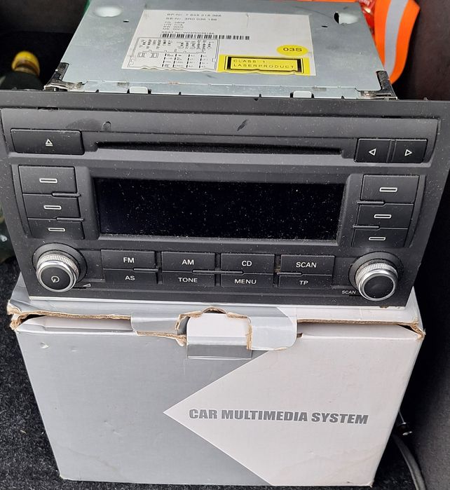 Radio CD player Casetofon Seat Exeo Audi A4 3R035186

200 lei

Prețu