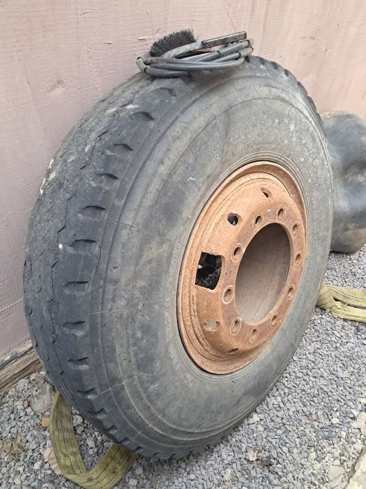 Продам шины,генератор,подшипники ступечные на мерседес,сален блоки