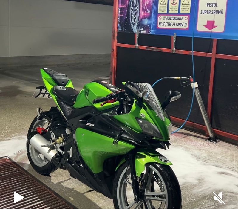 Vând yamaha yzf-R125