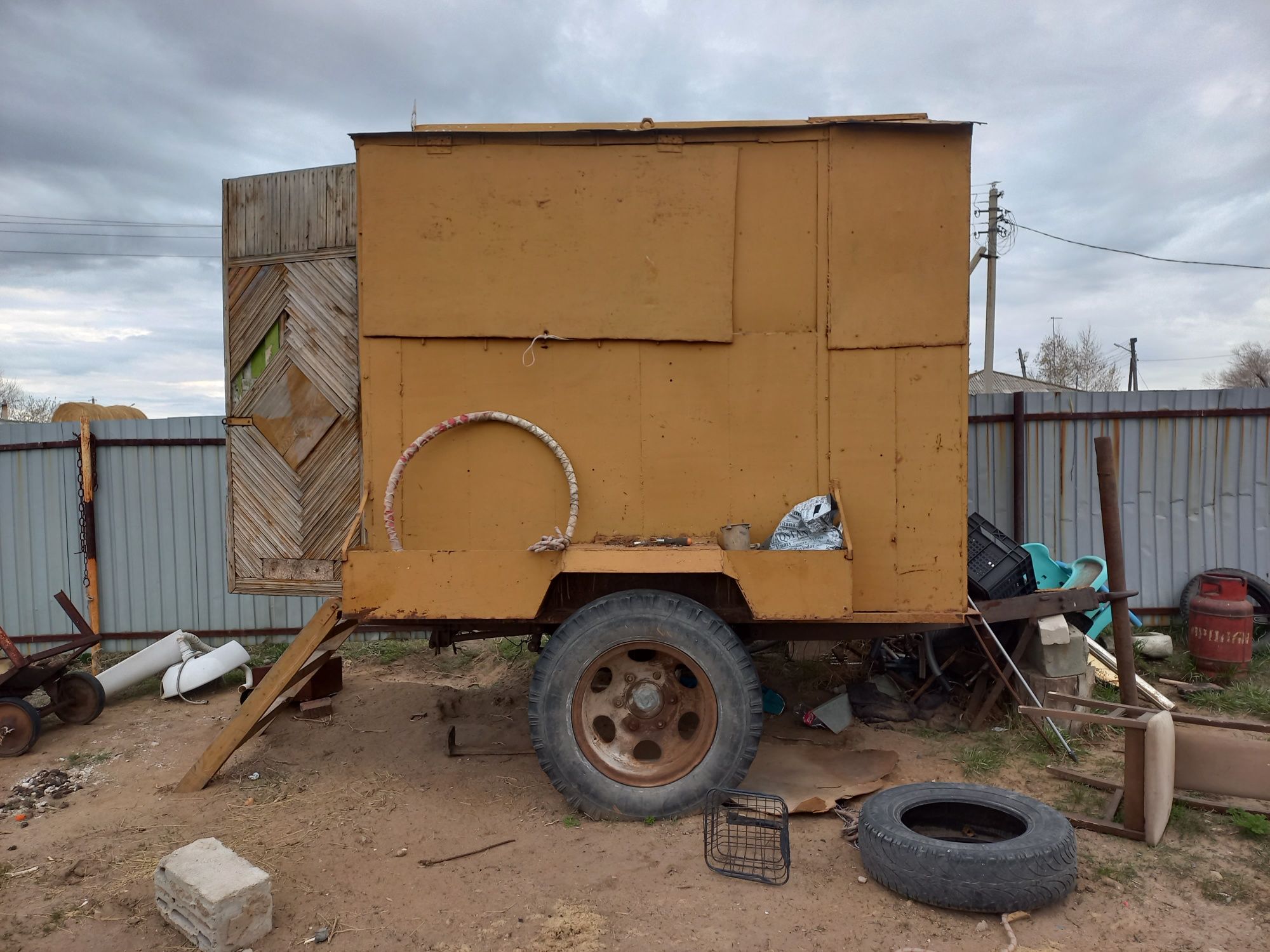 Будка  для рабочих 550000