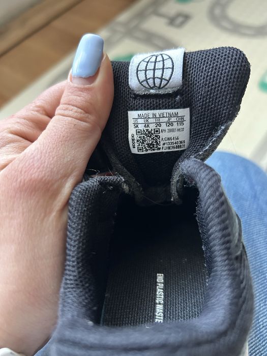 Маратонки Adidas