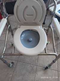 Тоалетен стол с колела, сглобяем,лесно преносим