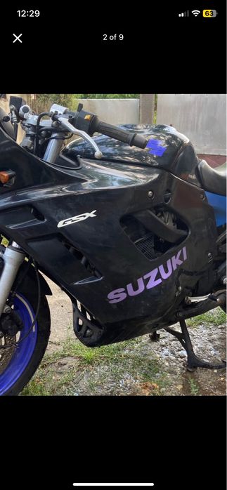 Motocicleta Suzuki GSX600F