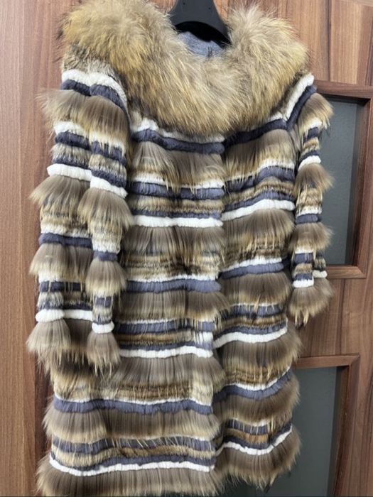 Haina de blana din vulpe