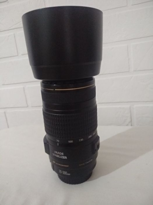 Объектив  canon EF 70-300 мм f 3.5-5..6 usm