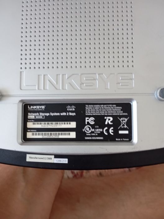 Linksys nes cu loc 2 harduri