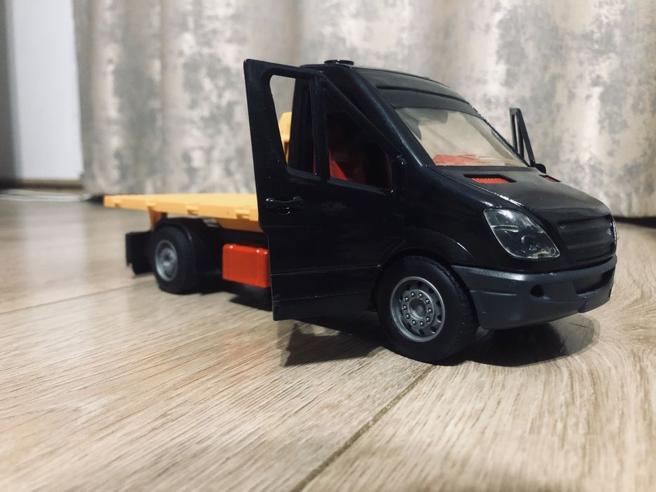 Mercedes de jucarie sprinter