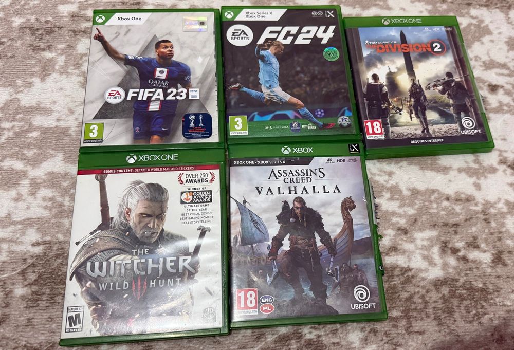 Продавам комплект Xbox игри – 90 лв общо