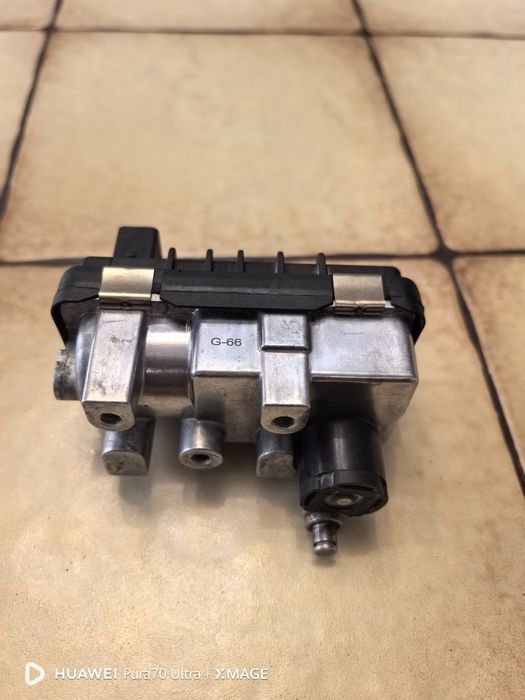 Actuator turbo Mercedes 2.2 G66