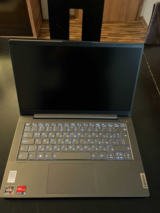 Лаптоп Lenovo 14" с оригинален Windows 11