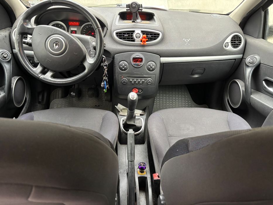 Vând Renault Clio 3
