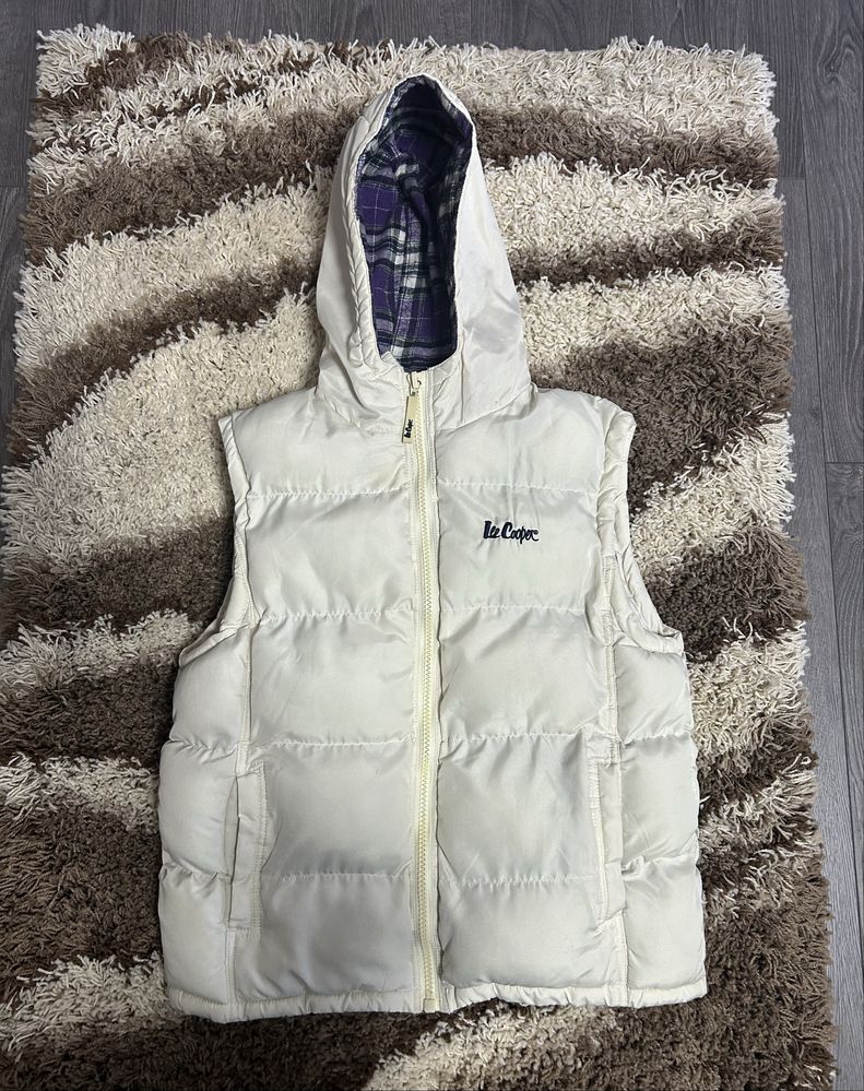 Елек на Lee Cooper