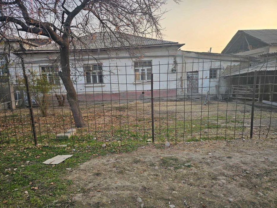 Нурафшон.(Тойтепа ).Макро. Продам 8 соток   под строительство дома.