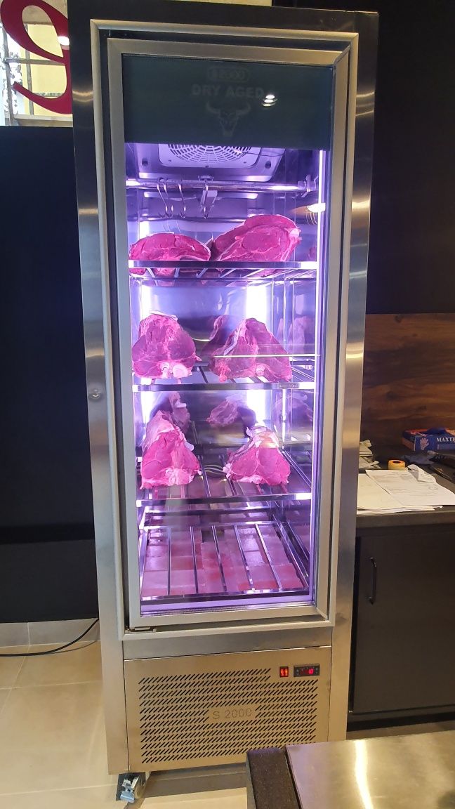 DRY AGER хладилник за зреене на месо
