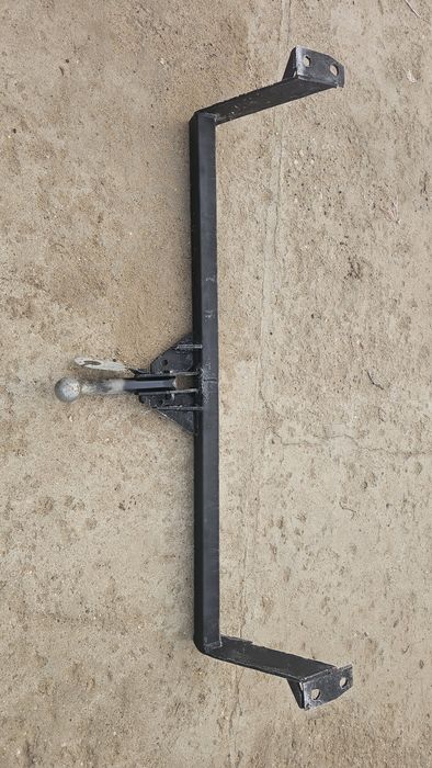 Фаркоп для Эстима