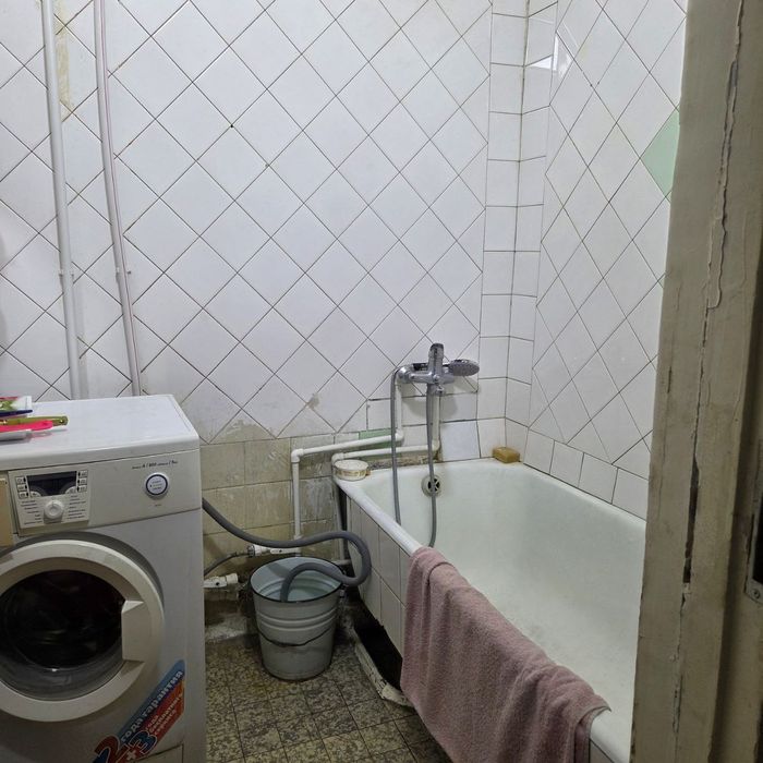 Продажа Срочно Чиланзар 1 Высокопотолочка  3/3/4