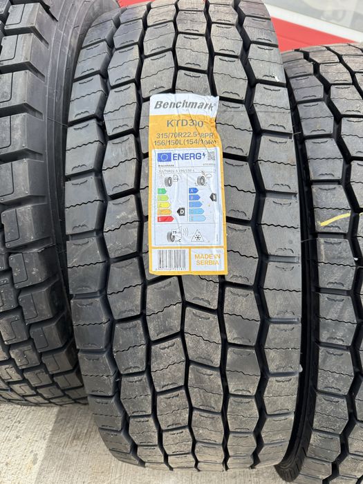 Anvelope Noi 315/70/22.5 Benchmark