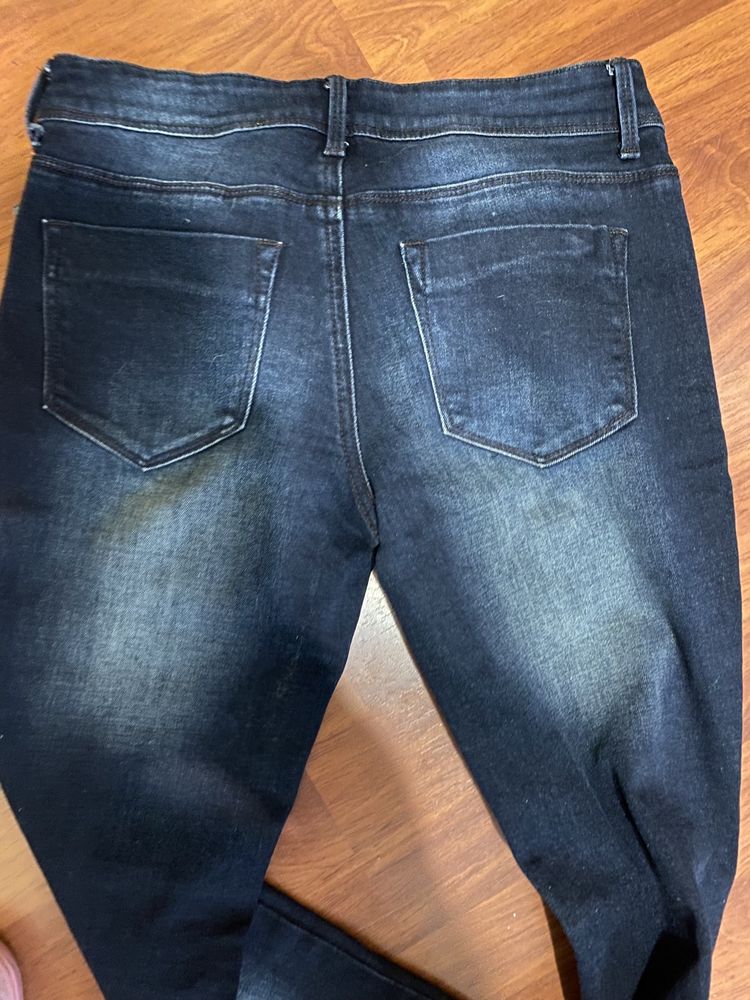 Продаются джинсы женские