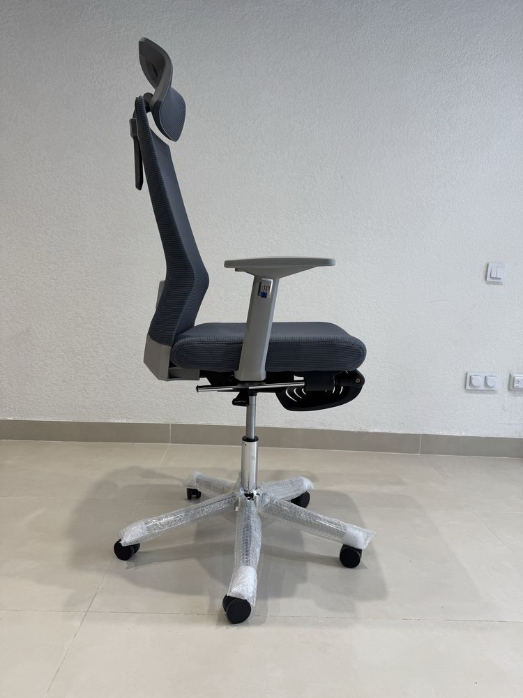 Офисное кресло Raum Kraft YS-828