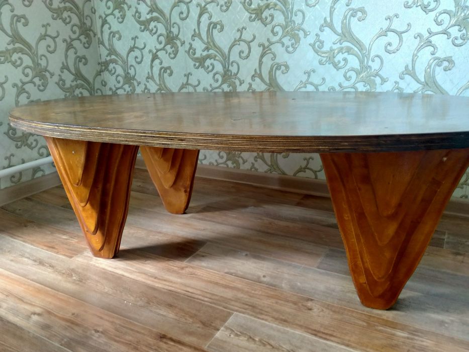 Стол ручной работы