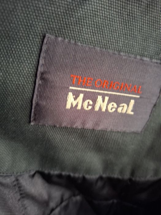 Haina scurta toamna-iarna Paul Mc. Neal , neagra.