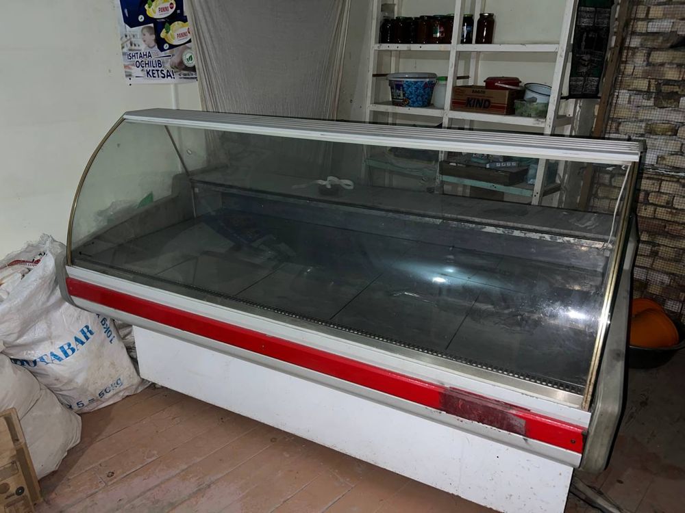 vitrina muzlatgich sotiladi
