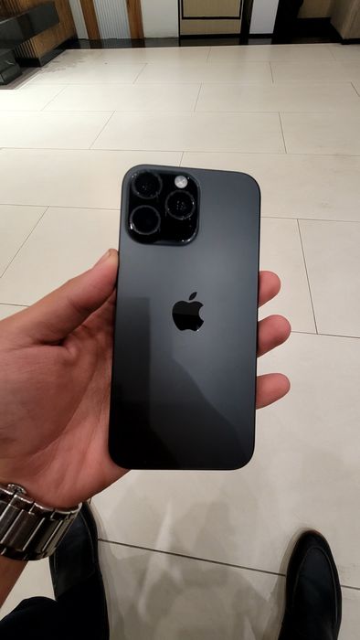 Iphone 16 pro max 100%