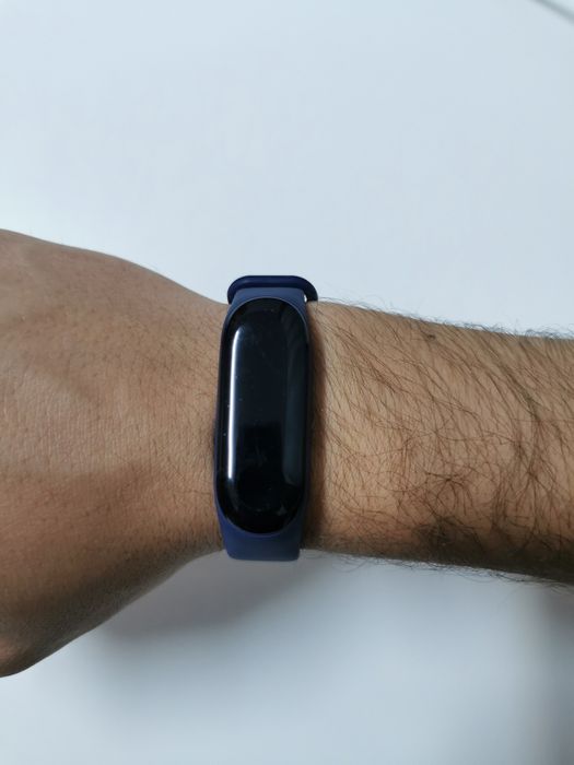 Vând  Mi band 3+ 2 curele