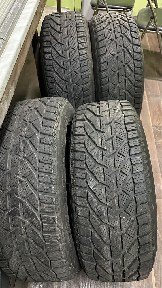 Зимни гуми 235/55/19