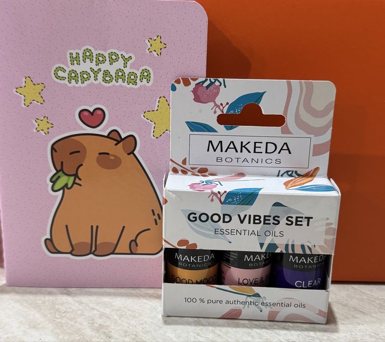 Сет атоматни масла Makeda