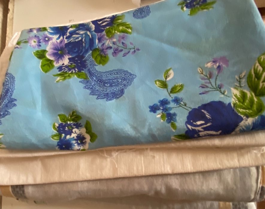 Пододеяльники и наволочки и плед