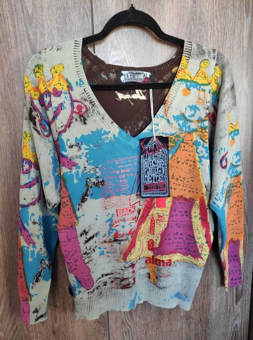 Desigual нова с етикет блуза с принц и принцеса