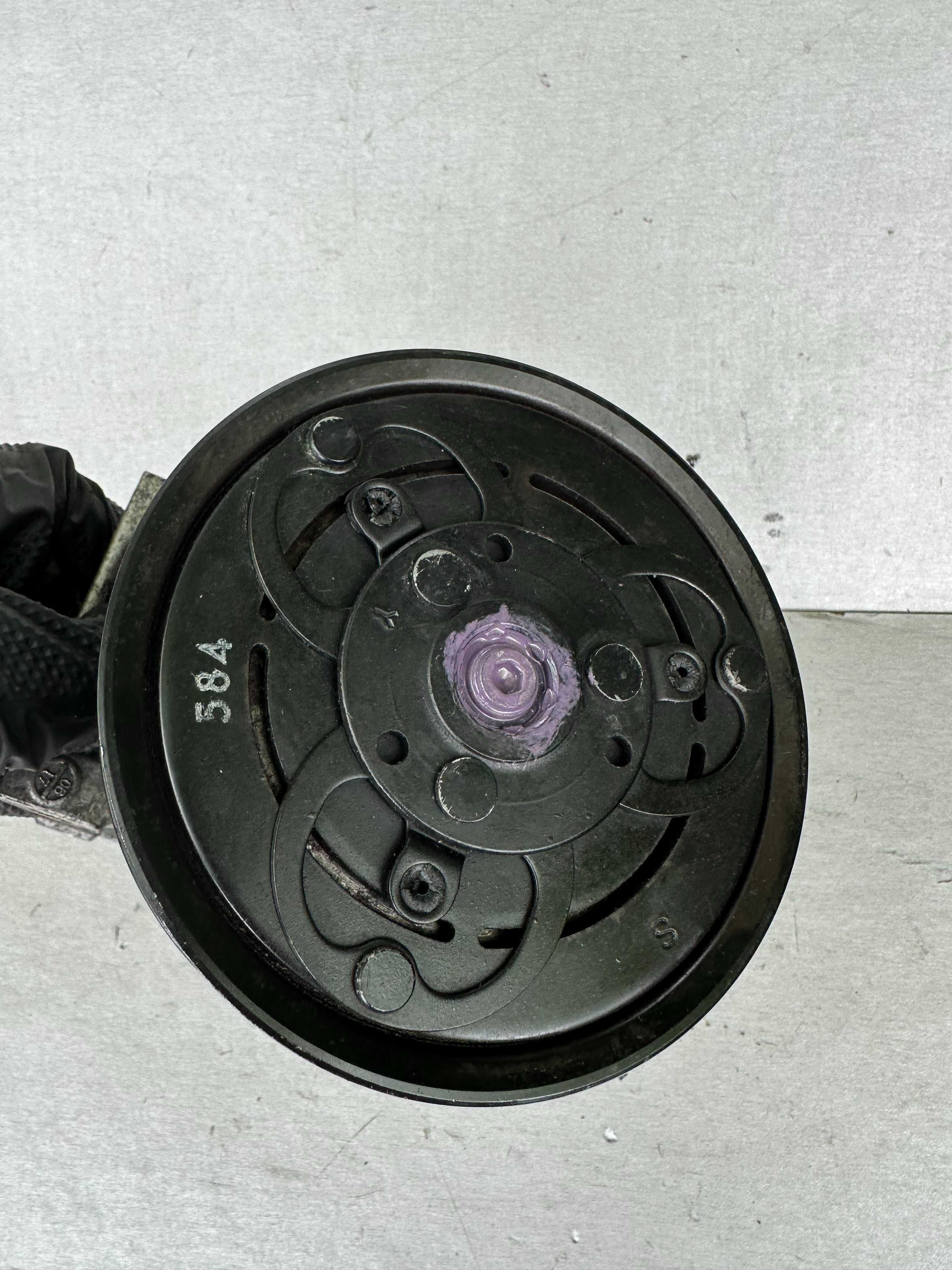 Compresor Clima Renault Clio 4 1.5 DCI 926002352R Dacia Dokker