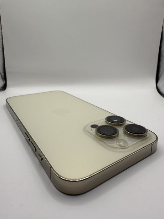 Продавам Iphone 14 pro max 256GB Gold