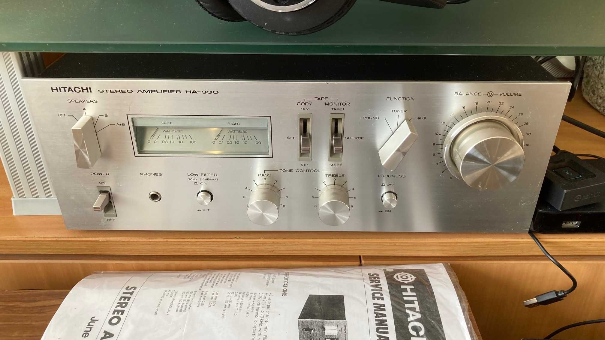 Hitachi HA-330 усилвател