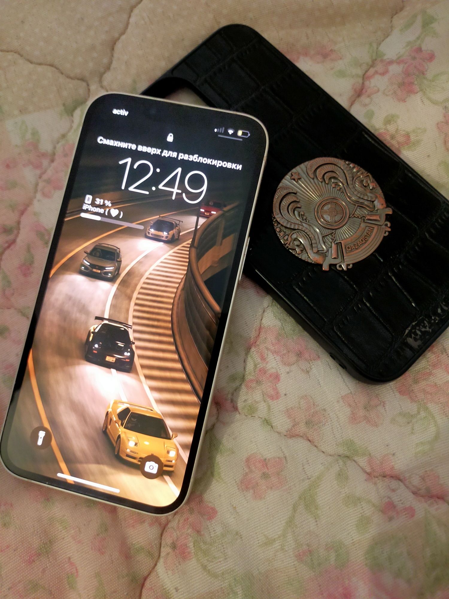 Продаю iphone 13