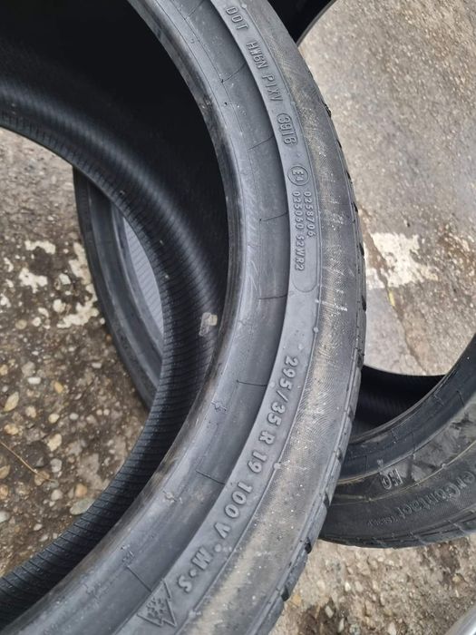 2 x Anvelope iarna 295/35/R19 100v Continental TS830P Produs Nou
