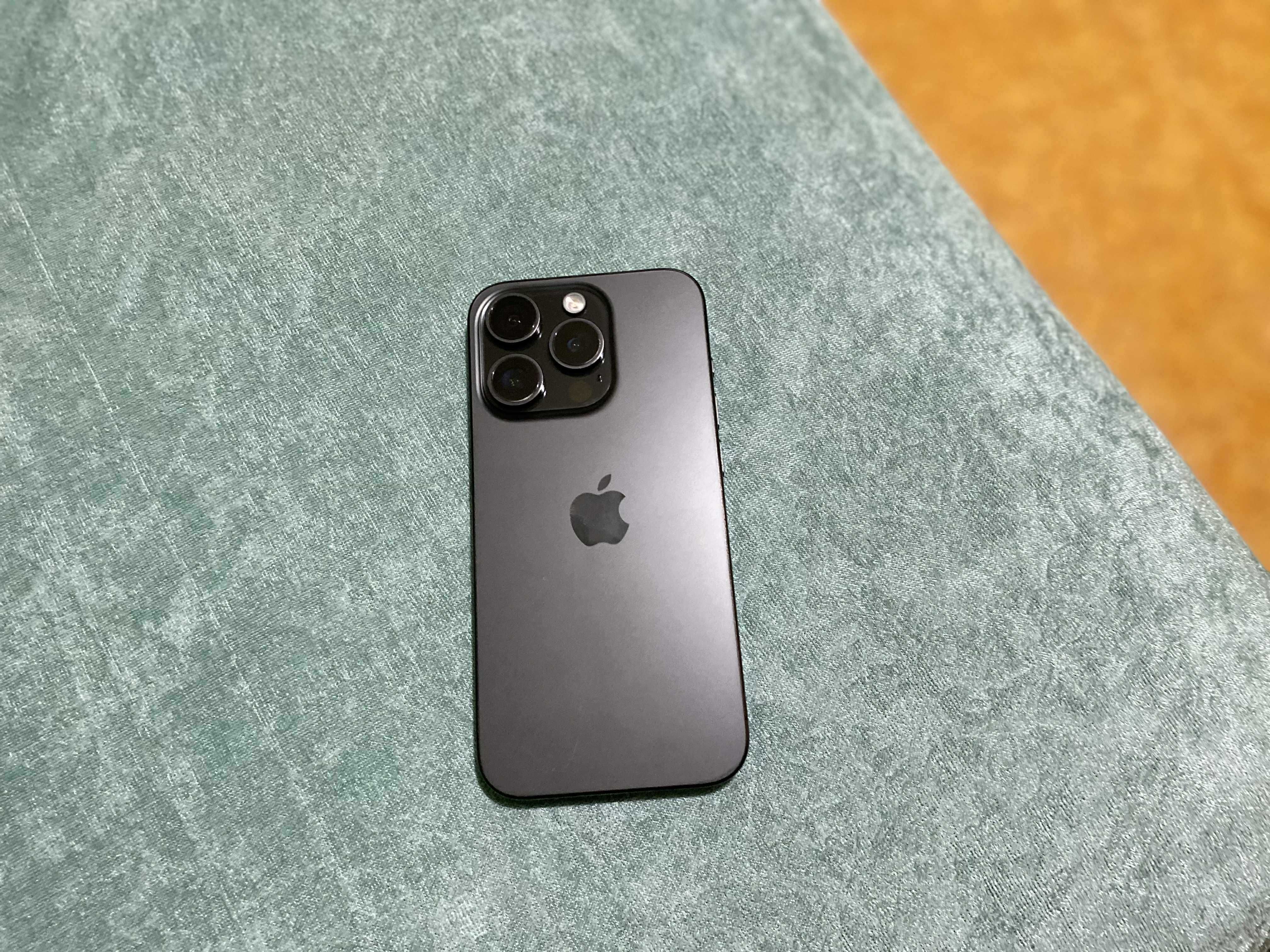 iPhone 15 pro 128 GB 88 капацитет