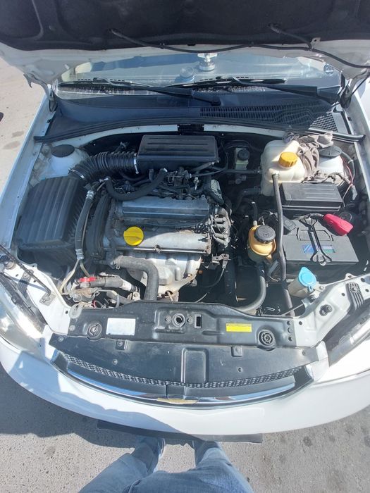 Продаётся автомобиль Лассети 2009 год