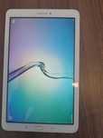Таблет Samsung SM-T560 Galaxy Tab E