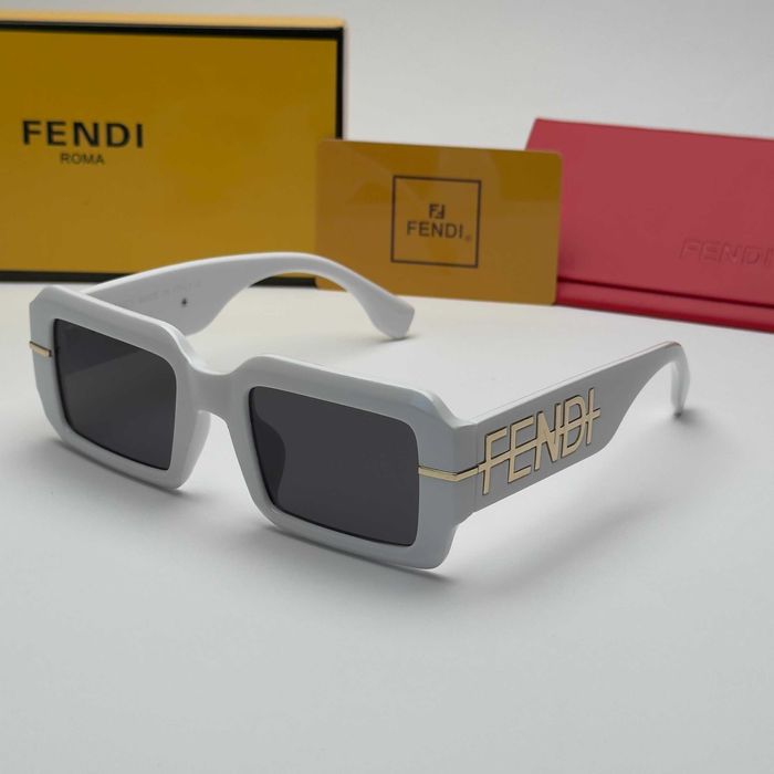Слънчеви очила Fendi Bold Square Big Logo нови черно и бяло UV400 CE