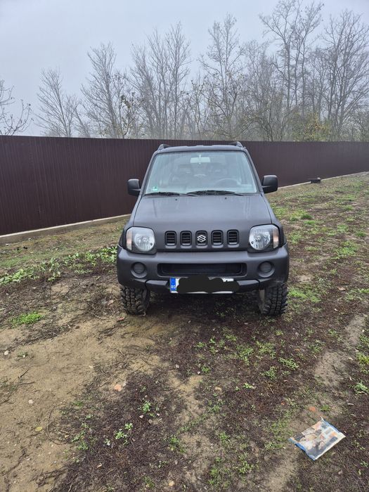 Vand suzuki jimny fara rugina