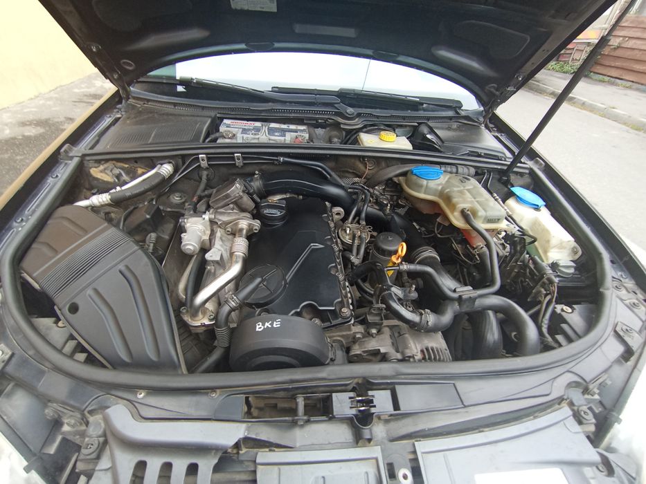 Vând audi a4 1.9
