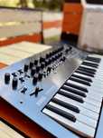 Korg Minilogue Black – Sintetizator analog, stare excelentă!