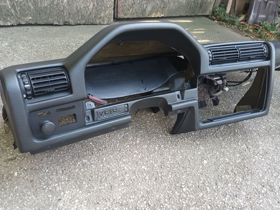 Plansa bord bmw e30 ursulet