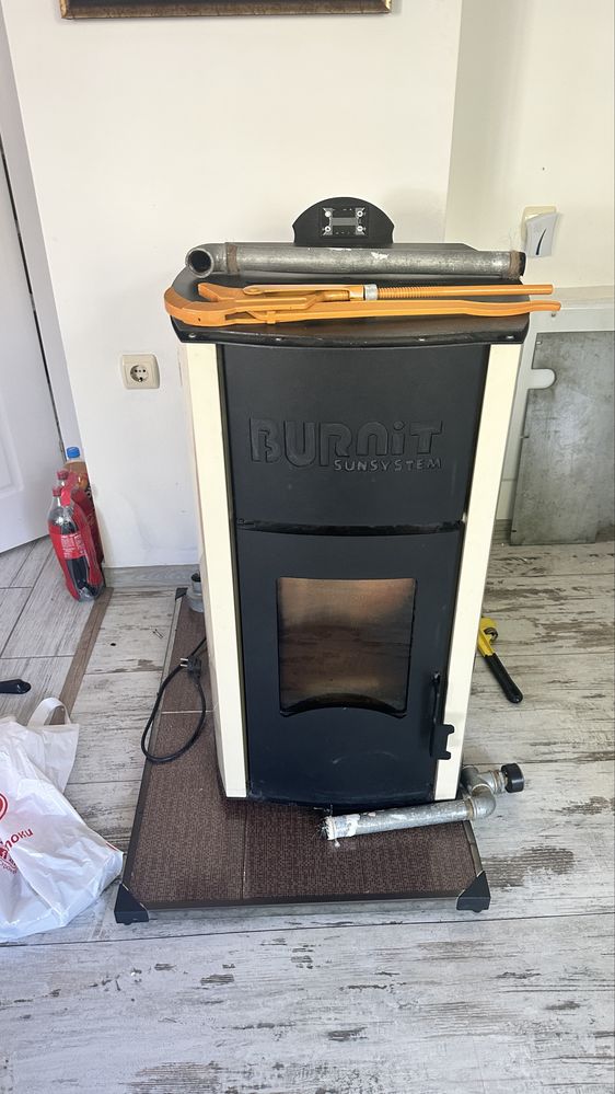 Пелетна камина с водна риза Burnit comfort 13 kw