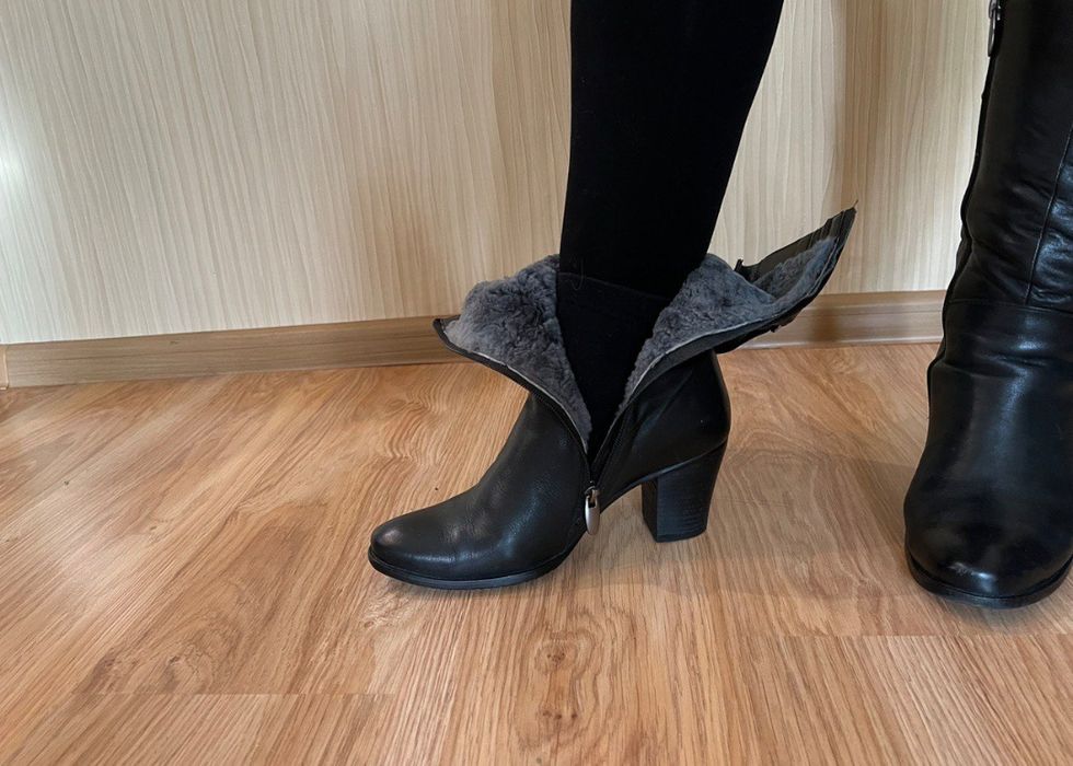 Зимние кожанные сапоги