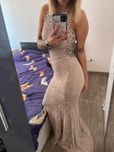 Официална рокля с гол гръб