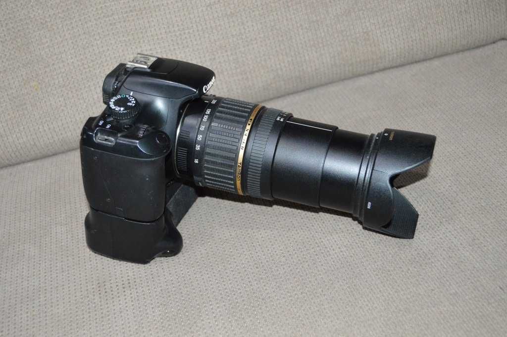 Foto DSLR Canon 1100D + 2 obiective Canon 18-55mm si Tamron 18-200mm